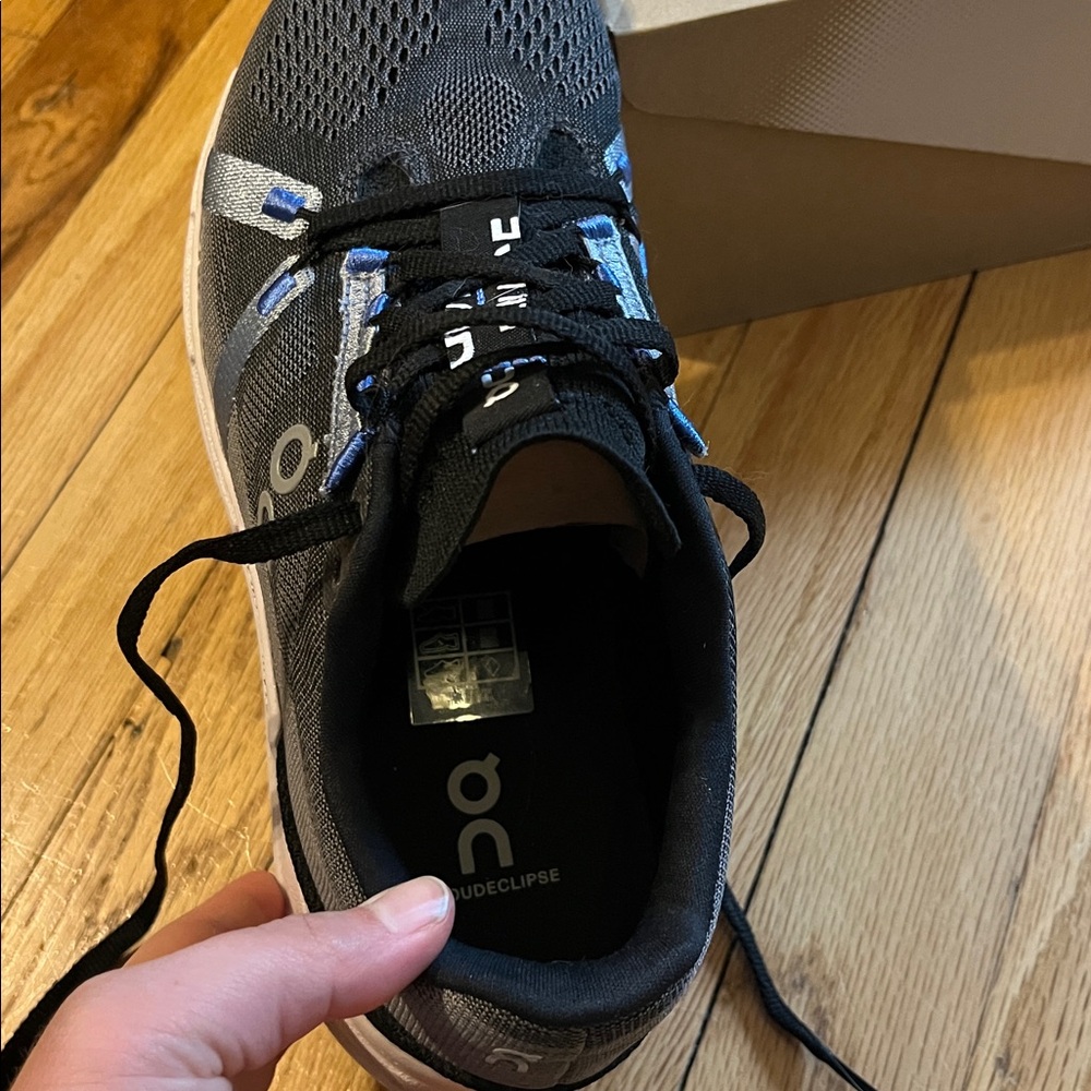 On Cloud Eclipse Running Gray And Black Sneakers … - image 7